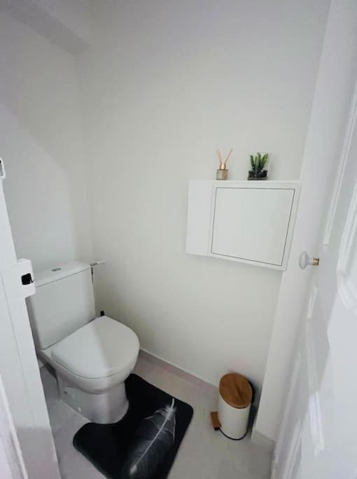 Appartement T2 Aux Portes De Paris Asnières Exterior foto